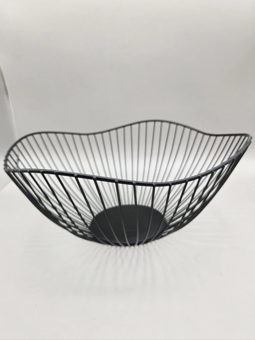 Modern Black Wire Fruit Bowl